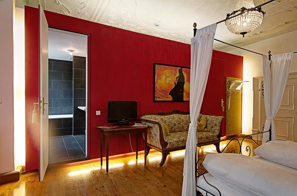 Hotel Orphee - Grosses Haus Regensburg Bagian luar foto