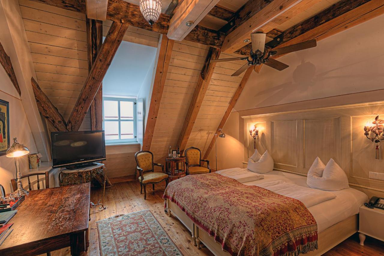 Hotel Orphee - Grosses Haus Regensburg Bagian luar foto